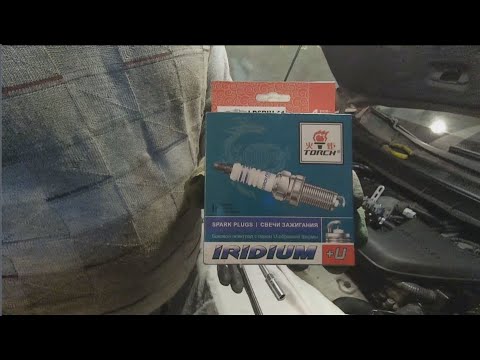 Видео: Замена свечей зажигания на двигателе QR25DE v2.5 Ниссан Х-Трэйл Т31.