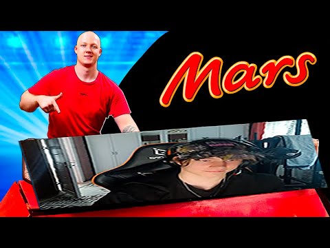 Видео: ЛАМПАЛЛ смотрит Я СДЕЛАЛ ГИГАНТСКИЙ МАРС ВЕСОМ 150 КИЛОГРАММ