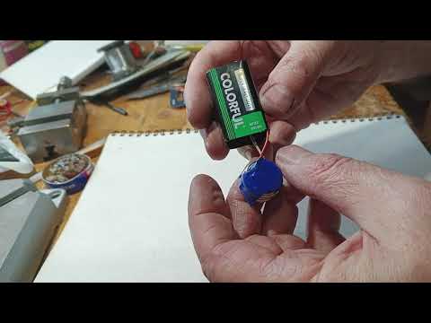Видео: Делаем из старой Кроны 9 вольт, литиевую батарейку