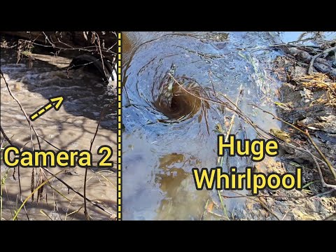 Видео: Осушение затопленной дороги с помощью граблей