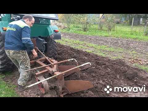 Видео: Пашем огород самодельным мини мтз