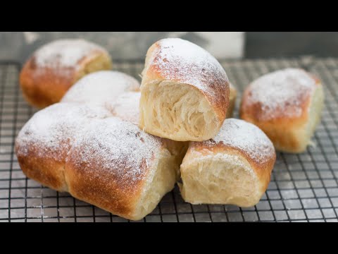 Видео: Сдобные булочки на закваске/Sourdough Rolls