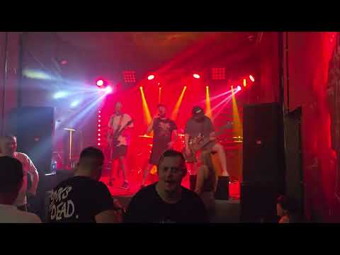 Видео: Lucky Horse - (Ляпис Трубецкой - Танцуй)