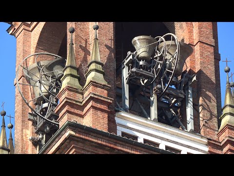 Видео: Звон восьми колоколов исторического итальянского аббатства в Казальмаджоре