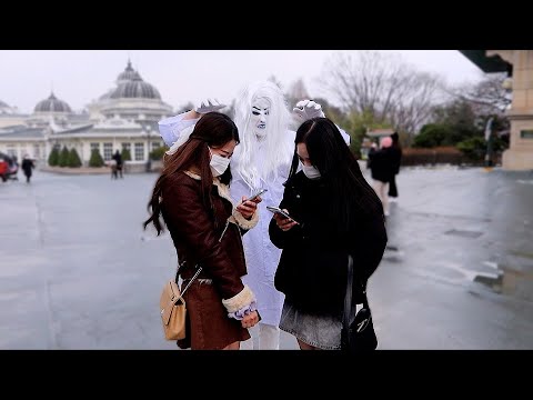 Видео: Ужас шалость! Как реагируют корейцы?
