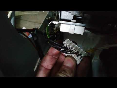 Видео: Ремонт стиральной машины. Резко набирает обороты двигатель аристон