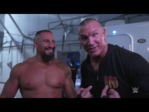 Видео: Редкие закулисные моменты WWE, снятые на камеру
