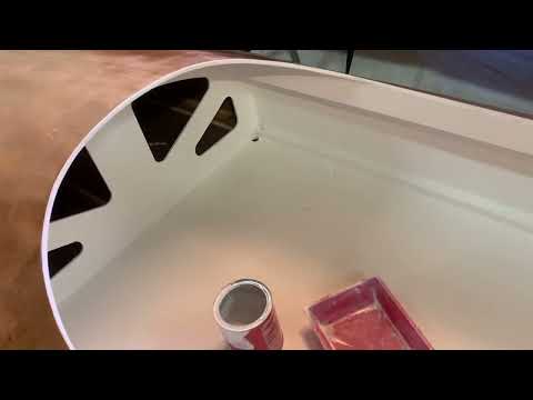 Видео: Серия видеоблога о мелком ремонте и окраске буера перед сезоном.