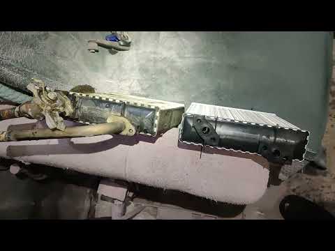 Видео: Замена радиатора отопителя ВАЗ классика 2101-2107