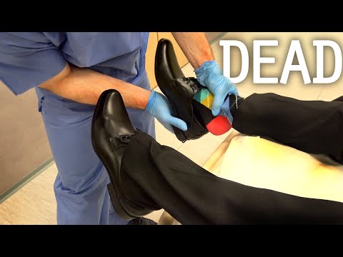 Видео: Как одеть труп?