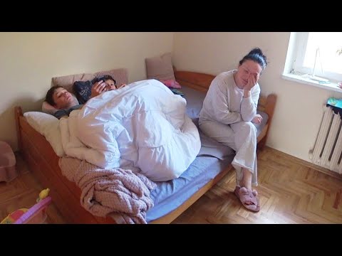 Видео: Вірус скосив усю сім'ю... Давно такого не було!