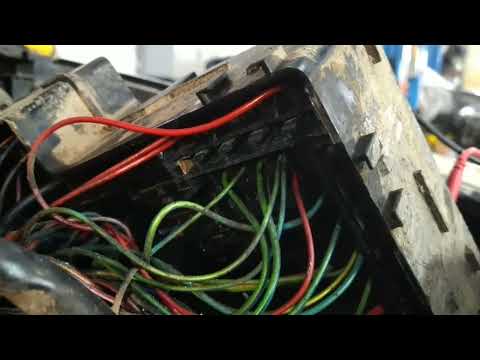 Видео: решение проблемы перезаряда или отсутствия зарядки на Ford Focus 2
