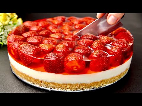 Видео: Идеальный клубничный торт без выпечки за 10 минут! Так просто и вкусно!
