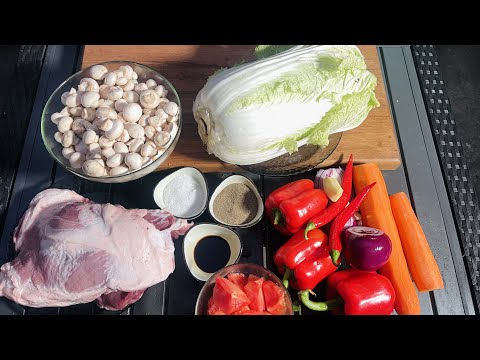 Видео: Жареная свинина с Пекинской капустой и грибами, в казане на костре, простые рецепты от Охапка Дров.