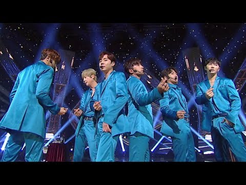 Видео: "МОЩНЫЙ" СИНХВА (Shinhwa) - Kiss Me Like That @ Популярная песня Inkigayo 20180916