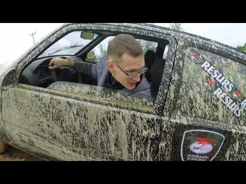 Видео: Ока против девятки на бездорожье.