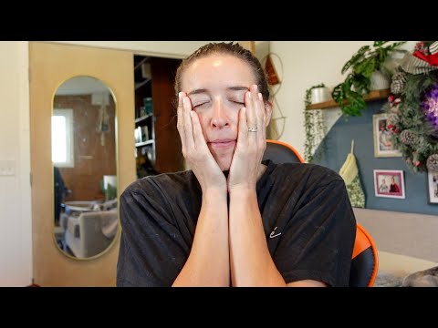 Видео: Упс, маленькое похмелье - влогмас, день 3