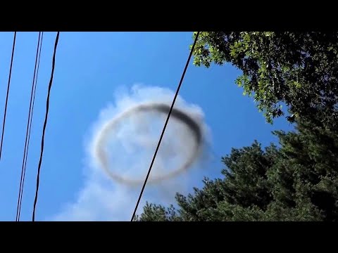 Видео: Удивительные случаи в небе, снятые на камеру!