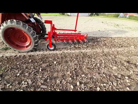 Видео: Изпитание пружиной бороны для чеснока