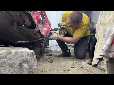 Видео: Распиливаю Nissan Almera N15