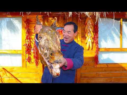 Видео: Уникальная пряная голова донки, тушеная в большой кастрюле | Дядюшка Сельский Гурман