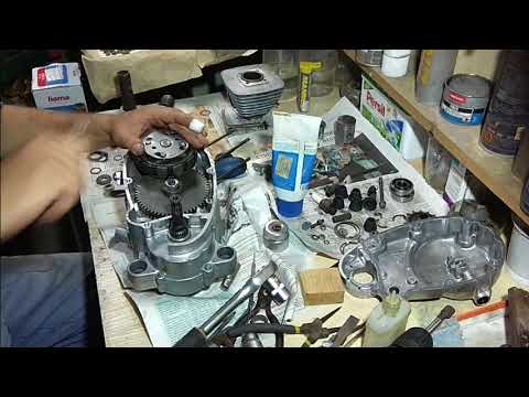 Видео: Как собрать двигатель V 50 ч.2 левая сторона