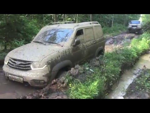 Видео: Покатушки бездорожье. Уаз патриот и нива. Река ока