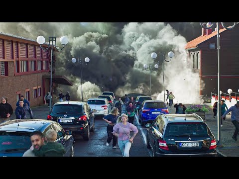 Видео: Кіші жер сілкінісі алып шұңқырдың пайда болуына әкеліп, ол әп-сәтте бүкіл қаланы жұтып қойды →