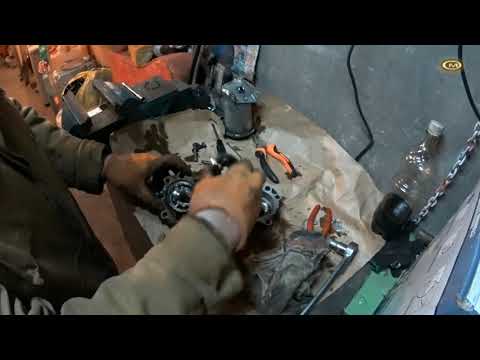 Видео: ЗАМЕНА ПОДШИПНИКА НА НАСОСЕ ГИДРОУСИЛИТЕЛЯ РУЛЯ TOYOTA MARK 2 1JZFSE.