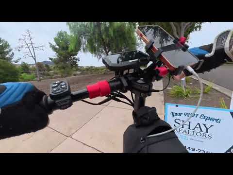 Видео: По спящей деревне на скутере #sandiego #suburbanlife