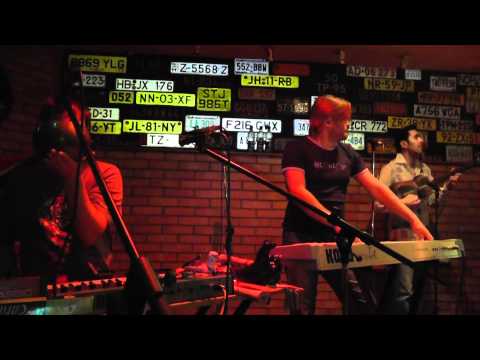 Видео: Шесть Мертвых Болгар и хор деревни Усть-Поча (Кенозеро)