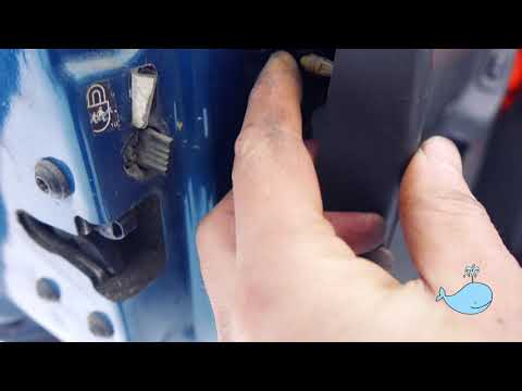 Видео: Как открыть дверь машины, если она захлопнулась и заклинил замок
