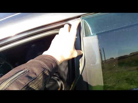 Видео: Toyota Corolla. Дополнительный уплотнитель дверей.