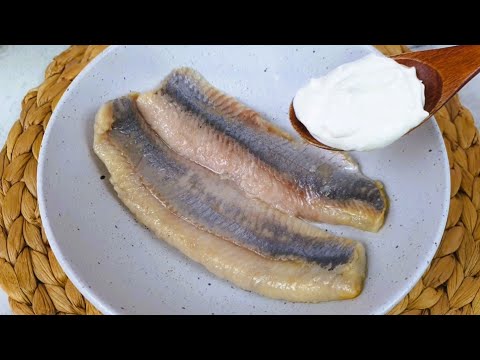 Видео: Беру СЕЛЁДКУ и добавляю СМЕТАНУ! Я не верила, что так можно! Вкусная закуска