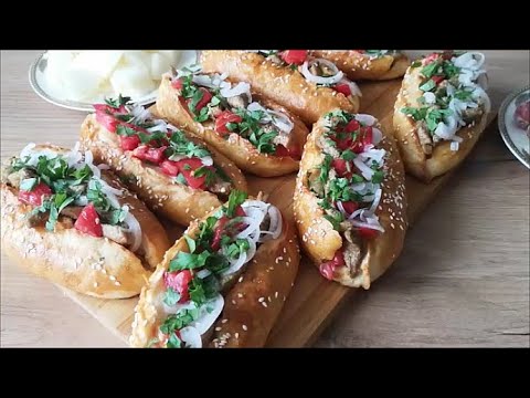 Видео: Дрожжевое тесто на майонезе ХОТ-ДОГ с курицей и луком