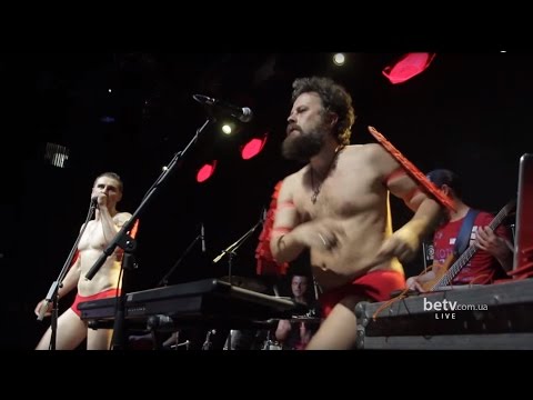 Видео: Хамерман Знищує Віруси - Жива істота. Шоу "Год Хамермана по китайскому календарю"