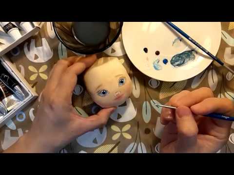 Видео: Кукла с голубыми глазами. Как нарисовать глаза кукле. How to draw a textile doll's eyes.