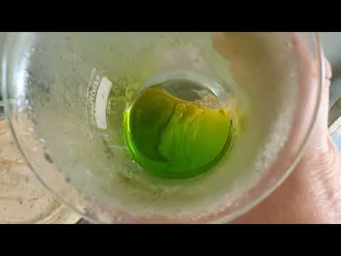 Видео: Аффинаж ювелирного материала. Пытаемся извлечь чистое золото. Gold refining from jewelry waste.