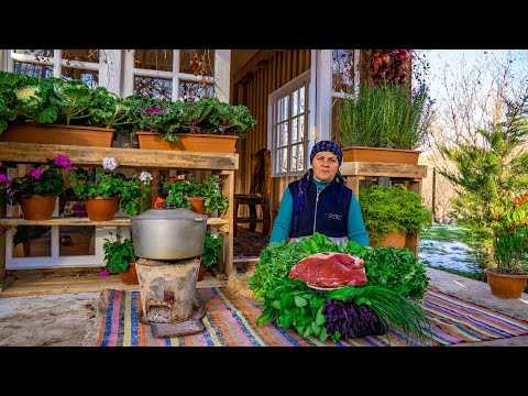 Видео: Сабзи Коурма -  Блюдо с Большим Количеством Зелени и Мясом