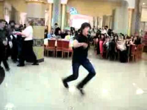 Видео: Самая четкая лезгинка.