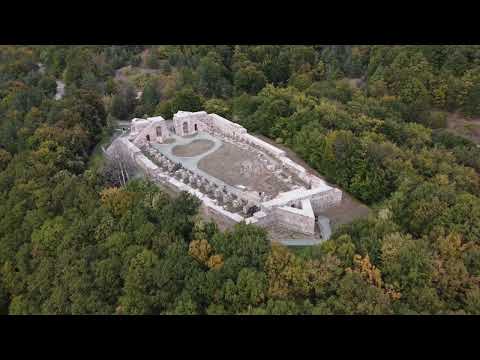 Видео: Дрон намира интересно място до магистралата (Trajan's Gate from above)