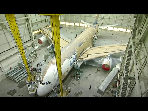 Видео: Airbus A380: как производится самый большой самолет в мире?