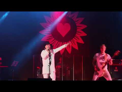 Видео: Нэнси "Отель".