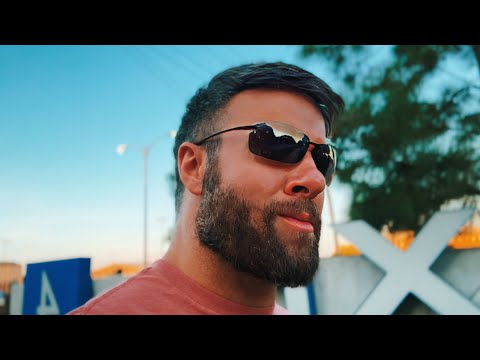 Видео: Эта мужская черта заводит женщин — заставь их бегать за тобой