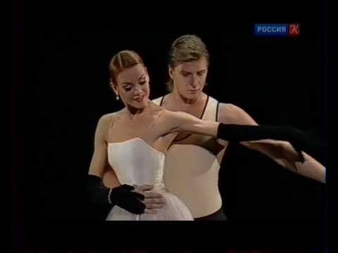 Видео: Gymnopedies. Ульяна Лопаткина и Иван Козлов