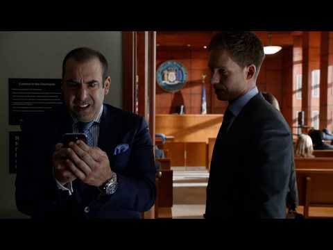 Видео: Переговоры. Метод отвлечения внимания личной темой. Управление эмоциями.