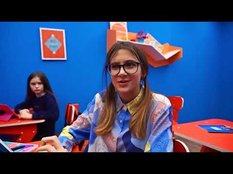 Видео: МАША БРОСАЕТ ШКОЛУ!!!
