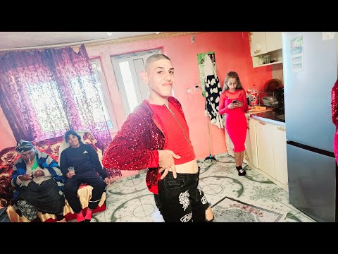 Видео: Честито 8 март Амет