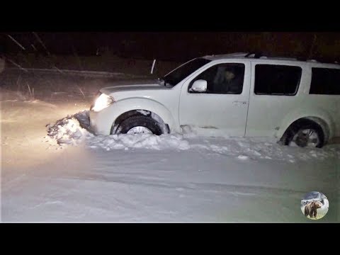 Видео: Тест внедорожных систем Nissan Pathfinder