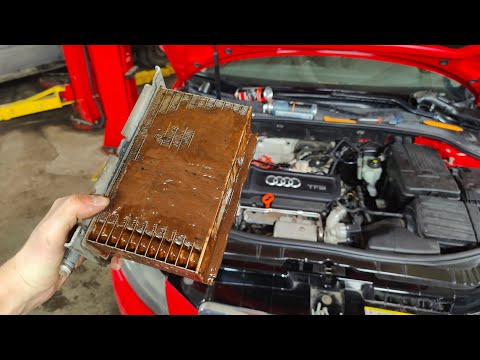 Видео: Замена интеркулера, снятие впускного коллектора 1.4 TFSI CAXA течь антифриза Audi A3 8P / Skoda / VW